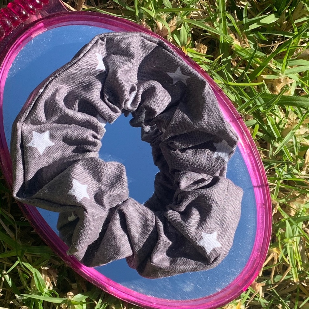 Star scrunchie!!